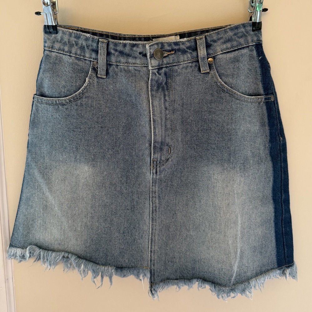 Denim Mini Skirt with Frayed Hem Y2K Women’s Small MP|D clothing